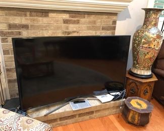 Large flatscreen TV like new super quality