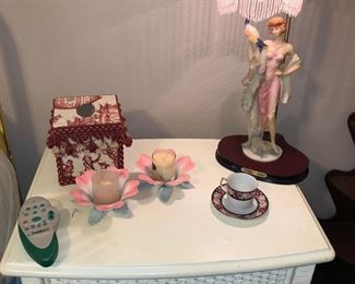 Vintage lamp with glass and beaded shade