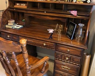 Nice roll top desk with chair