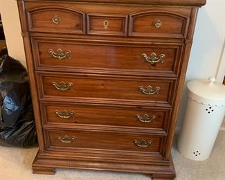 #4 Thomasville Chest of 5 Drawers - 40x21x49 $125.00
