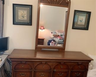 #6 Thomasville Dresser w/7 Drawers w/mirror - 66x21x33 (as is finish on top) Mirror 30x56 $125.00