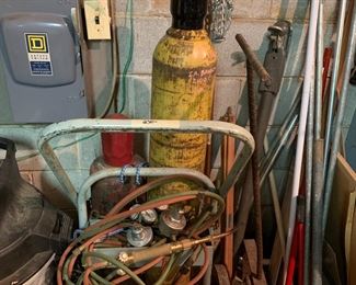 #83 Oxygen Acethylene Torch Set w/ Tanks & Guages $250.00