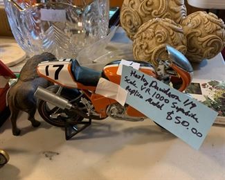 #135 Harley Davidson 1/9 Scale VR 1000 Superbike Replica Model $50.00