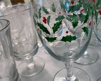 #167 Set of 4 Lenox w/gold Rim 7" Tall Water Glasses $20.00