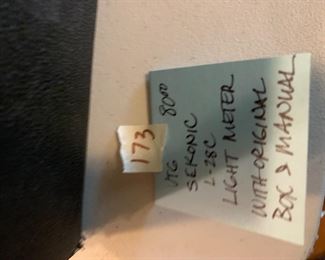 #173 Vtg, Sekonic L-28C Light Meter w/Original Box & Manual $80.00