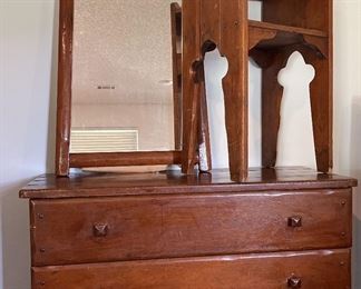 Vintage chest of drawers 