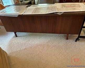 MCM Corner Office Desk