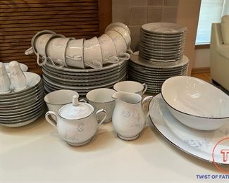 Noritake Virtue China Set