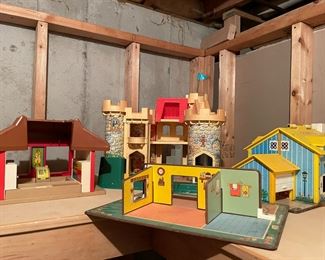 Lots of Fisher Price little people buildings and accessories