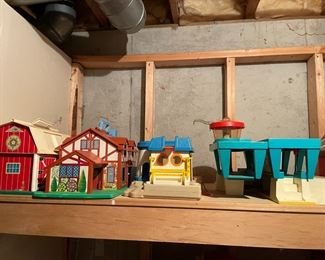 Lots of Fisher Price little people buildings and accessories