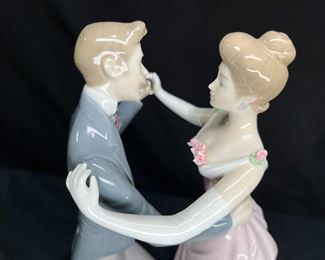 Lladro #1372 Anniversary Dancing Couple