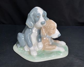 Nao by Lladro #1046 2 Spaniel Puppies