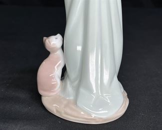 Lladro #5743 Don't Forget Me