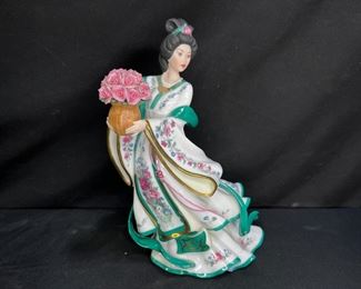 Rose Princess Statue By Lena Liu - Danbury Mint