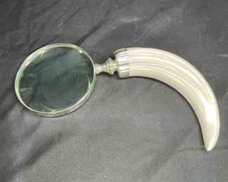 VTG Curved Cellulose Horn handled Magnifying Glass