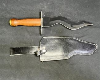 Kris Knife with leather sheath