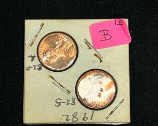 Six 1982 Copper Pennies Large & Small Date