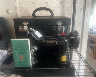 Singer, portable, electric, sewing machine, 221–1