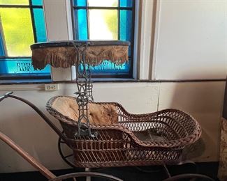 Victorian Antique Wicker Baby Carriage Pic 3