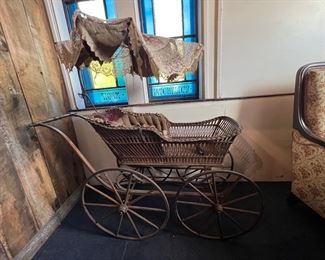 Victorian Antique Wicker Baby Carriage Pic 3