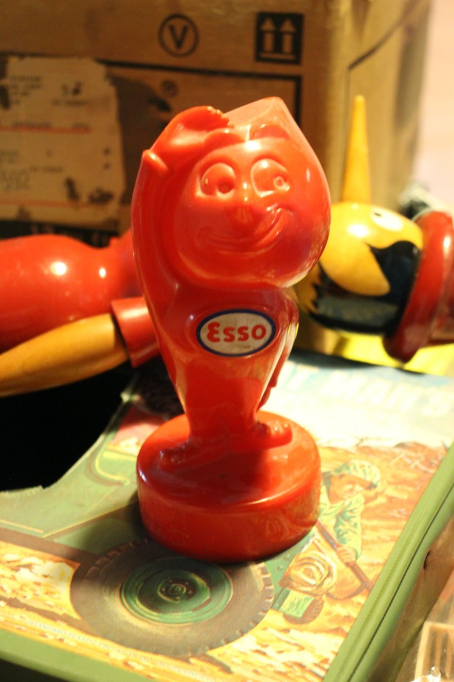 Vintage toys Esso figure
