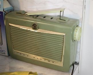 Vintage RCA Victor radio