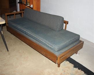 MCM trundle / day bed