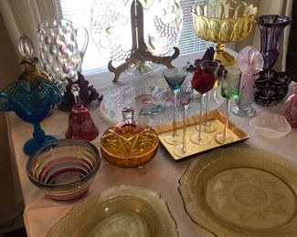 Exquisite service pieces