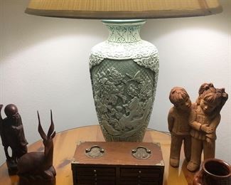 Gorgeous lamp
Wood carvings