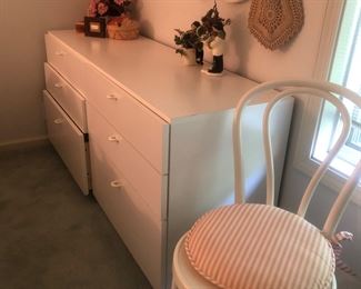 Small dresser
Side chair 