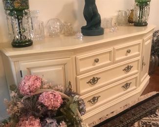 Sideboard 