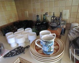 Lots of kitchen!! More than we have space for!!