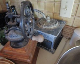 Lots of kitchen!! More than we have space for!!