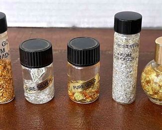 Souvenir Gold Flakes