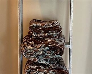 Rustic Ladder & Assorted Linens