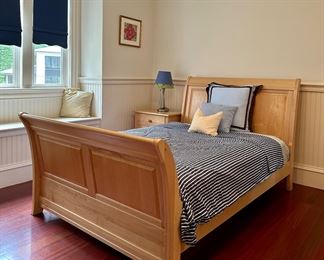 Young America Full Bed