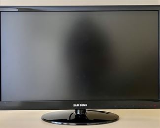 Item 235: Samsung Television: $65