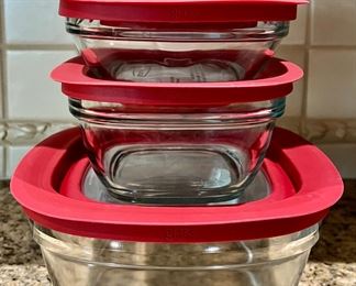 Item 239: (4) Rubbermaid Glass Storage Containers: $28