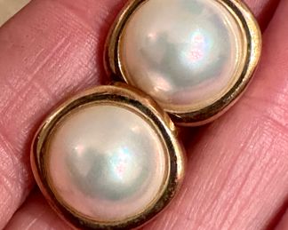 Item 245: 14K & Pearl Earrings: $245