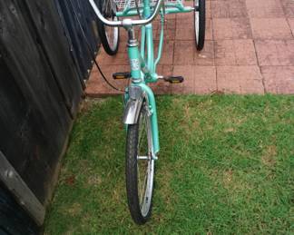 3 wheel bike with basket