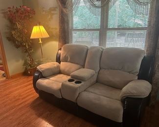 RECLINING LOVESEAT
