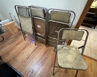 VINTAGE SAMSONITE CARD TABLE