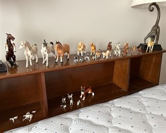 Collection vintage ceramic horses