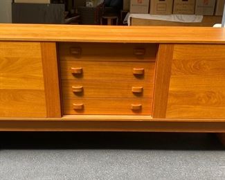 L001 Domino Mobler BuffetCredenza