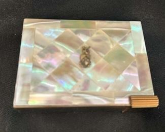 T018 Vintage Mother of Pearl Volupte Makeup Compact