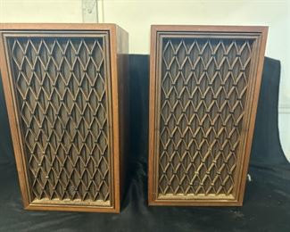 T022 Pair Pioneer Speakers Model CS66A