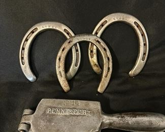 T058 Vintage Penn Sport Sinker Mold No 14 Horse Shoes