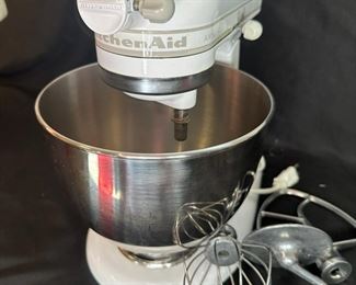 T070 White KitchenAid