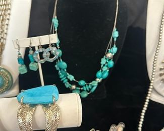 T075 Chicos Turquoise Toned Jewelry Other Costume Jewelry