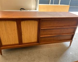 T100 Mid Century BuffetChina Cabinet